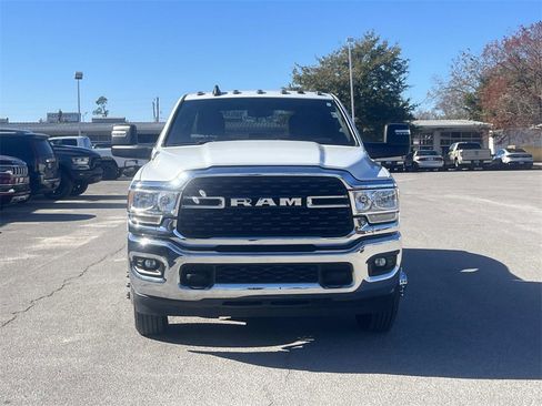 Used 2024 RAM 3500 Big Horn image 8