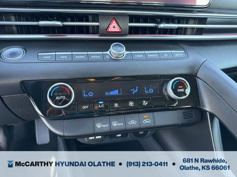 Certified 2024 Hyundai Elantra SEL FWD image 23