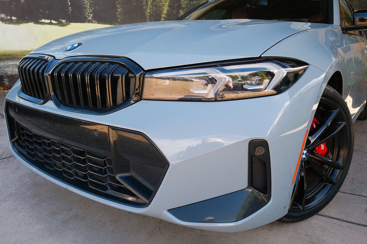 Used 2024 BMW 330i Sedan w/ M Sport Package RWD image 7