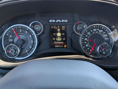 Certified 2024 RAM 2500 Big Horn w/ Bed Utility Group AWD/4WD image 9
