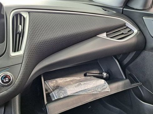 Used 2024 Chevrolet Malibu LT image 19