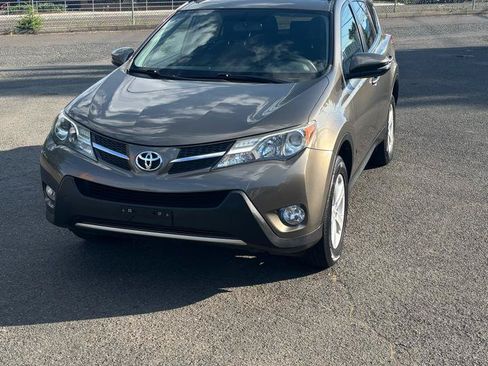 Used 2014 Toyota RAV4 XLE AWD/4WD image 33