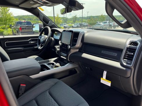 New 2026 RAM 1500 Big Horn AWD/4WD image 28