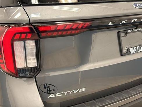 Used 2025 Ford Explorer Active w/ Active Comfort Package AWD/4WD image 41
