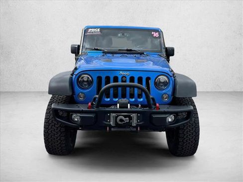 Used 2016 Jeep Wrangler Unlimited Rubicon AWD/4WD image 2