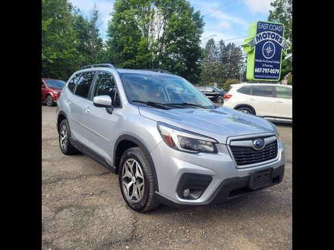 Used 2021 Subaru Forester Premium AWD/4WD image 2