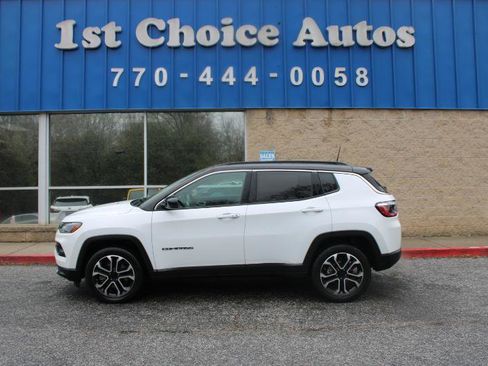 Used 2023 Jeep Compass Limited w/ Sun and Sound Group AWD/4WD image 8