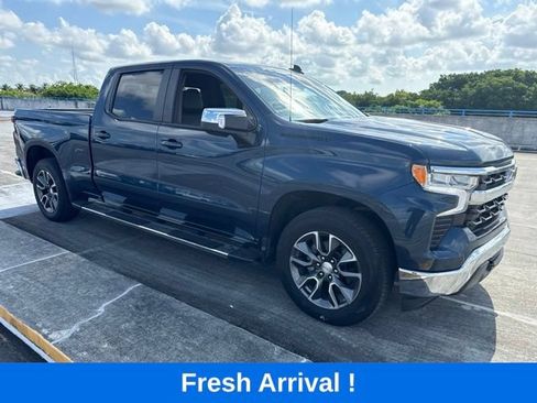 Used 2022 Chevrolet Silverado 1500 LT w/ Safety Package RWD image 11