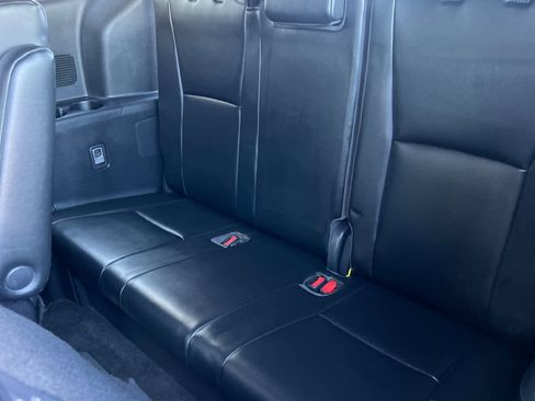 Used 2023 Toyota Highlander XLE image 16