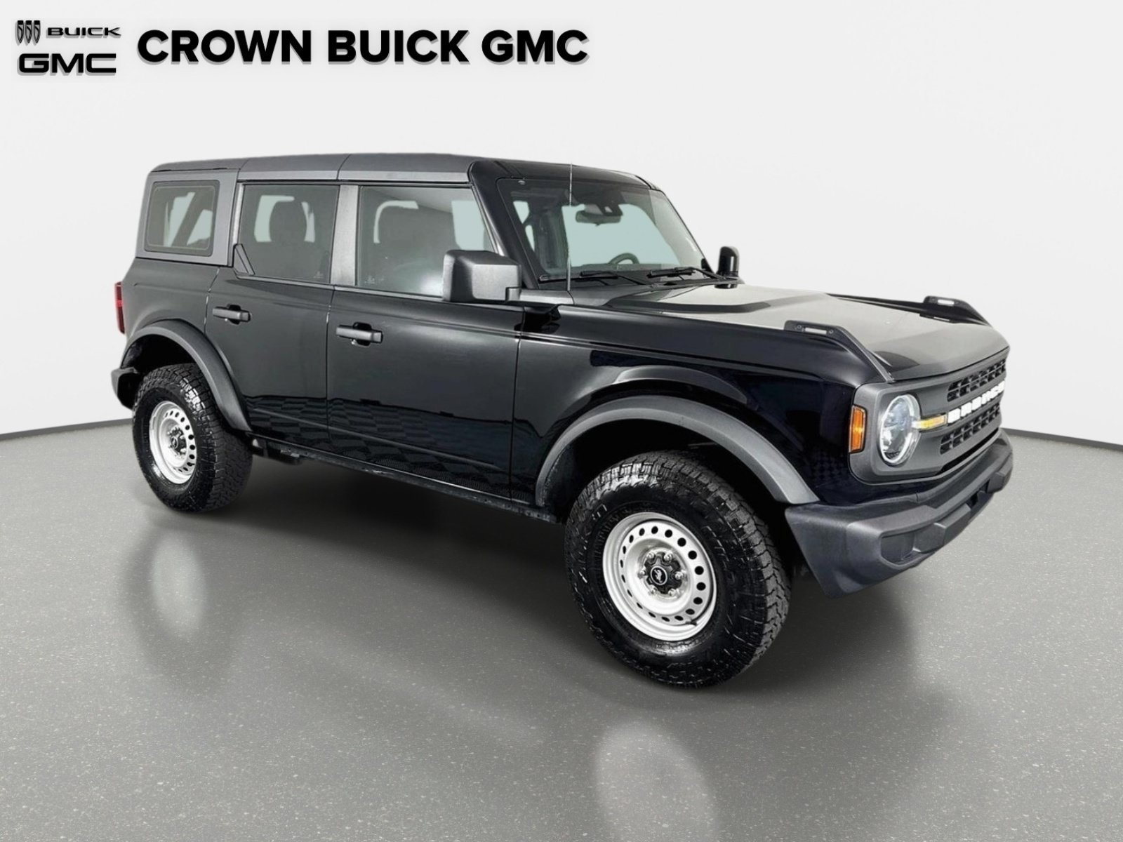 Used 2025 Ford Bronco 4-Door AWD/4WD image 3