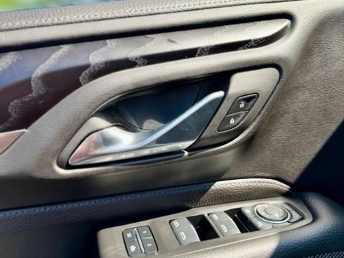 Certified 2024 GMC Yukon XL Denali AWD/4WD image 11