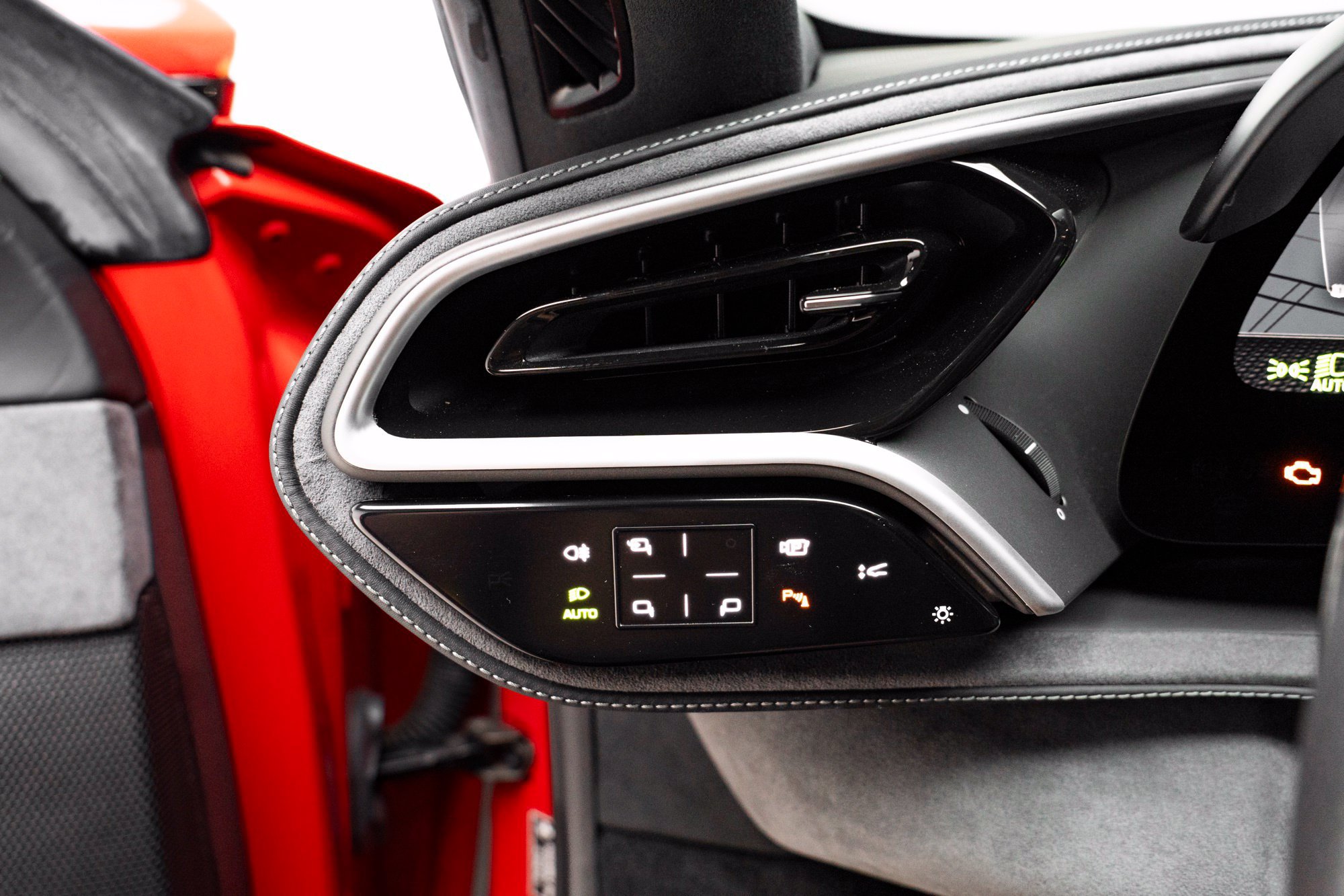 Used 2023 Ferrari 296 GTB RWD image 21