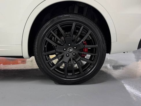 Used 2022 Maserati Levante GT image 33