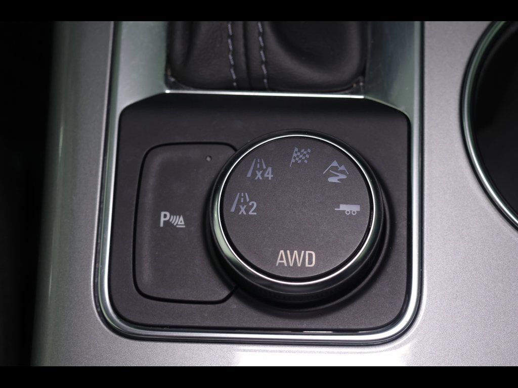 Used 2019 Chevrolet Blazer LT AWD/4WD image 13