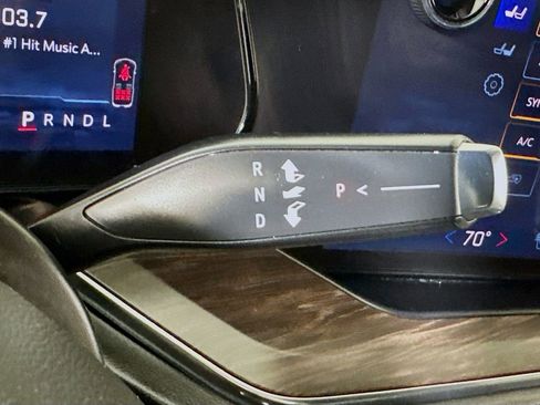 Used 2025 Chevrolet Tahoe LT image 15