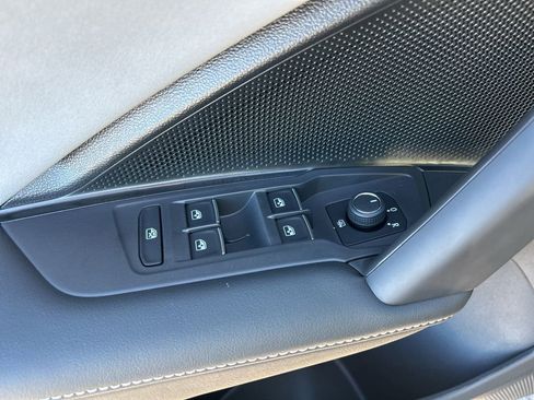 New 2026 Volkswagen Tiguan SE R-Line FWD image 19