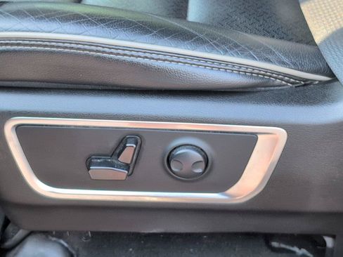 Used 2024 RAM 1500 Laramie RWD image 18
