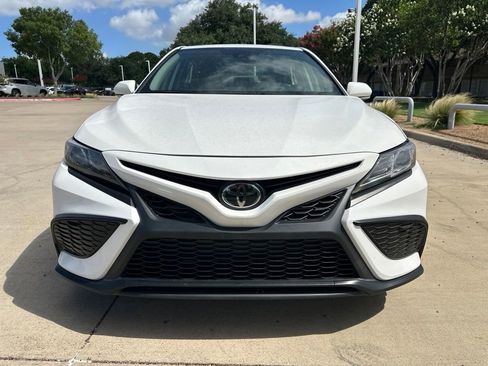 Used 2024 Toyota Camry SE FWD image 25
