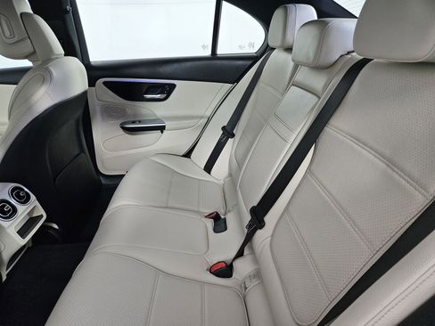 Used 2025 Mercedes-Benz C 300 Sedan image 42