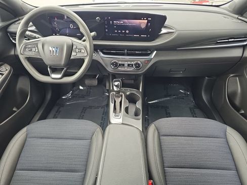 Certified 2025 Buick Envista Preferred FWD image 11