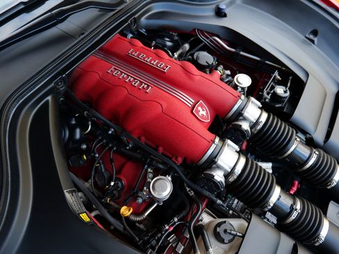 Used 2014 Ferrari California image 53