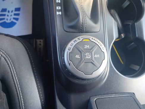 Used 2024 Ford Bronco Black Diamond image 19