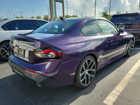 Used 2023 BMW 230i Coupe w/ Convenience Package RWD image 3