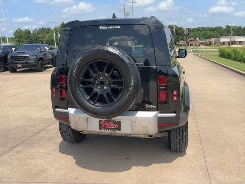 Used 2025 Land Rover Defender 110 S AWD/4WD image 8