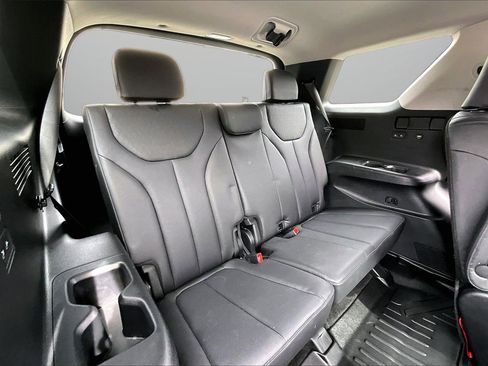 Used 2022 Hyundai Palisade SEL w/ Premium Package image 26