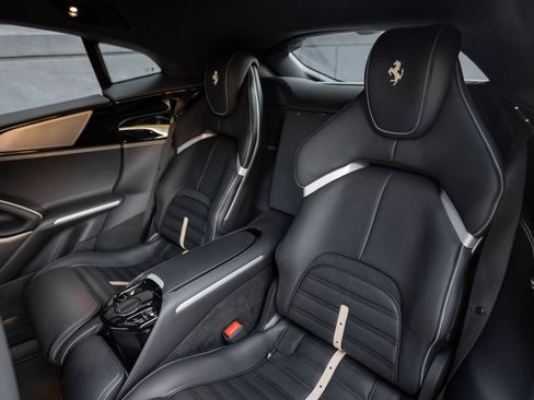 Used 2025 Ferrari Purosangue image 38