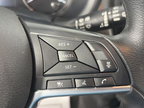 Certified 2023 Nissan Kicks SV FWD image 30