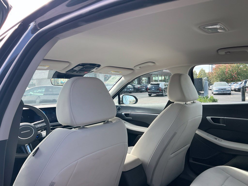 Certified 2025 Hyundai Sonata SEL FWD image 11