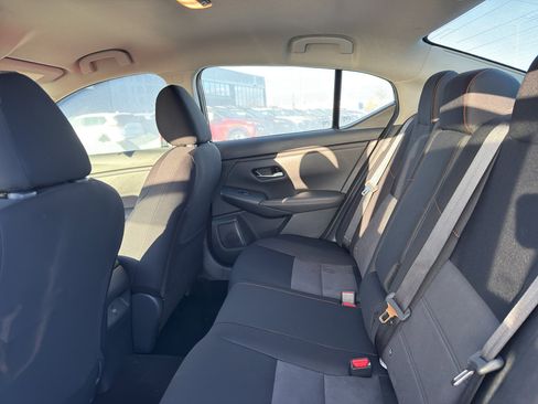 New 2025 Nissan Sentra SR image 32