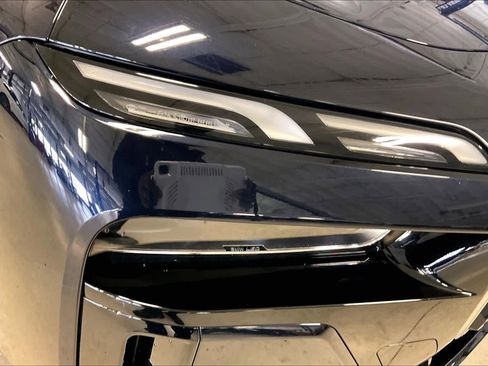 Used 2025 BMW 740i image 26