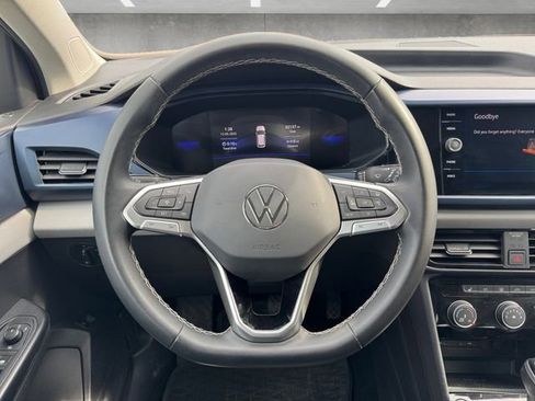 Used 2023 Volkswagen Taos SE image 21