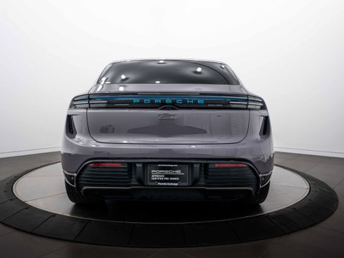 Certified 2025 Porsche Macan Turbo Electric AWD/4WD image 6