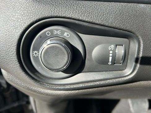 Used 2018 Jeep Renegade Sport w/ Power & Air Group AWD/4WD image 18