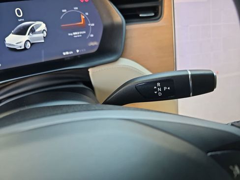 Used 2020 Tesla Model X Long Range image 21