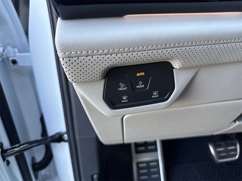 New 2026 Volkswagen Atlas SEL Premium R-Line image 20