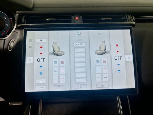 New 2026 Land Rover Range Rover Velar Dynamic SE image 16
