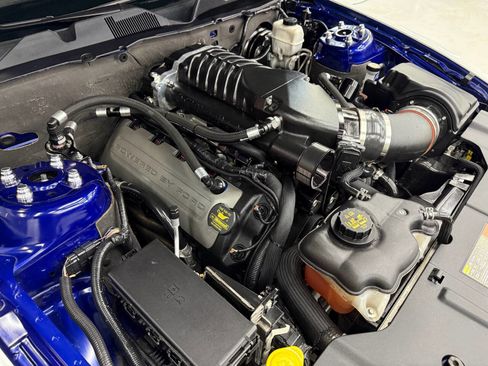 Used 2013 Ford Mustang GT Premium w/ Comfort Pkg image 44