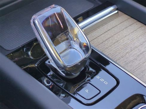 New 2026 Volvo XC60 B5 Plus w/ Protection Package Premier image 31