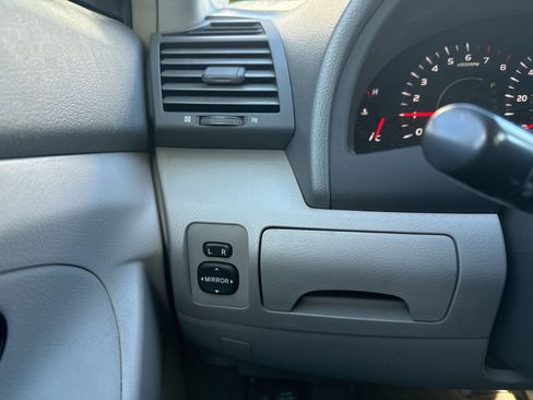 Used 2008 Toyota Camry LE image 22