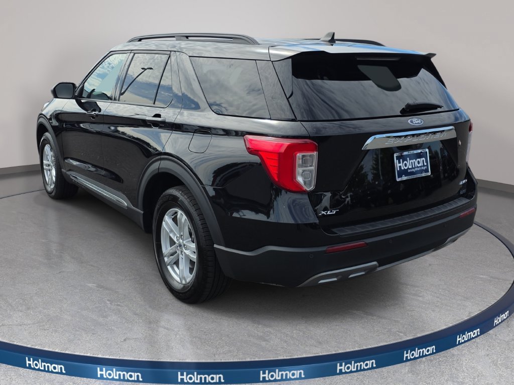 Certified 2023 Ford Explorer XLT w/ Equipment Group 202A AWD/4WD image 7