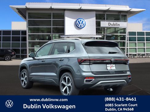 New 2025 Volkswagen Taos SEL image 6