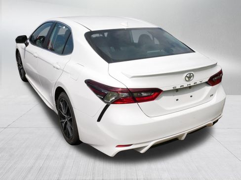 Certified 2024 Toyota Camry SE FWD image 5