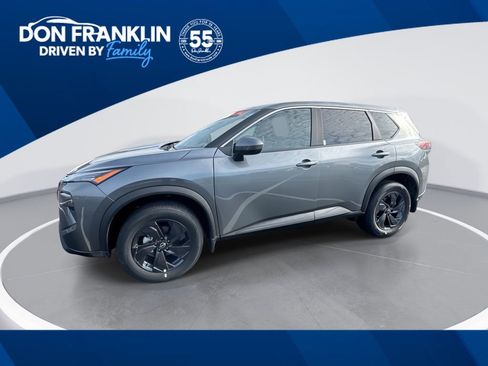 Used 2026 Nissan Rogue SV w/ Cold Weather Package AWD/4WD image 1