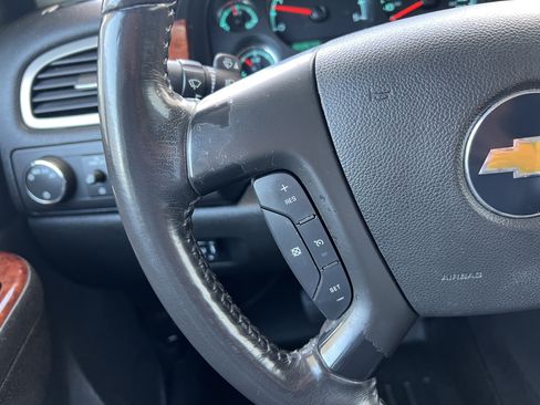 Used 2011 Chevrolet Silverado 3500 LTZ AWD/4WD image 22
