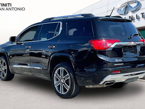 Used 2019 GMC Acadia Denali w/ Technology Package FWD image 16