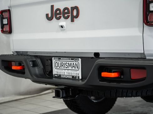 New 2026 Jeep Gladiator Mojave w/ Technology Group AWD/4WD image 7